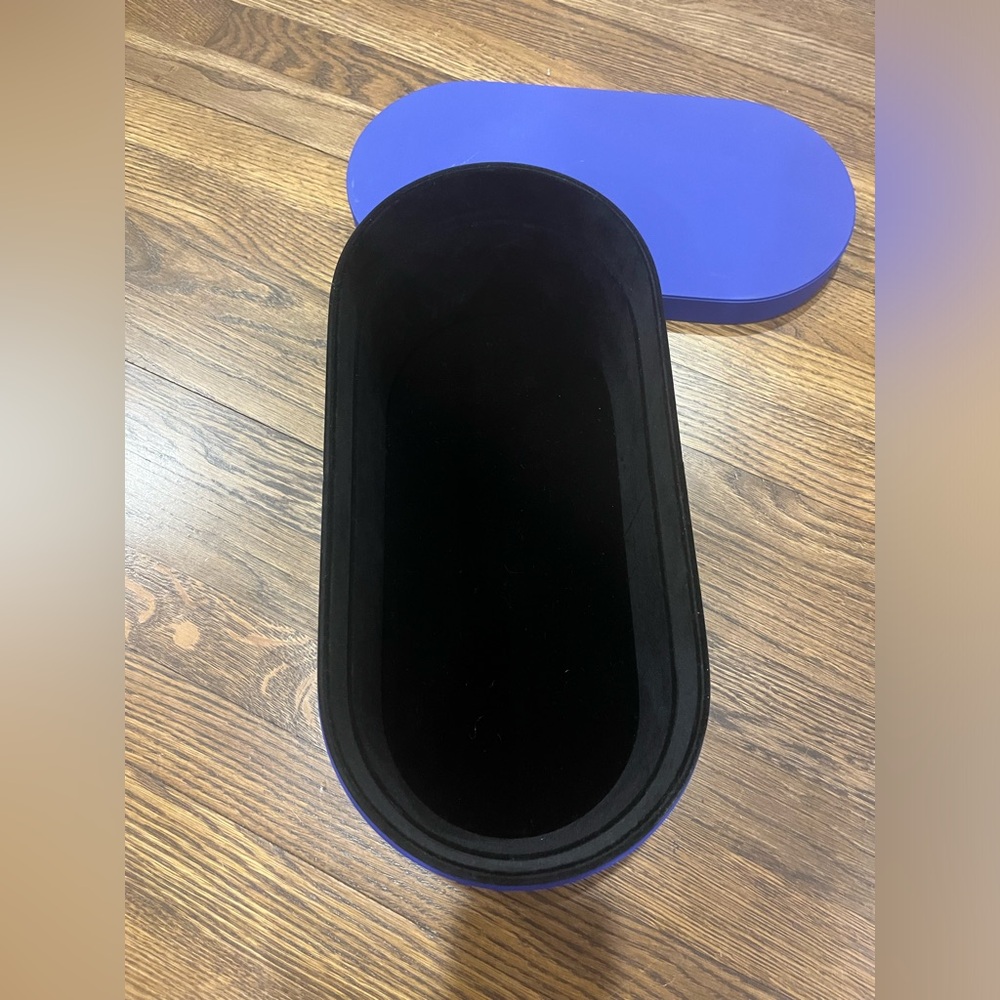 Dyson box